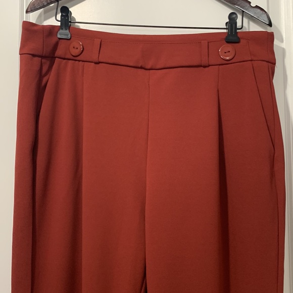 High Waisted Pants - Picture 2 of 4